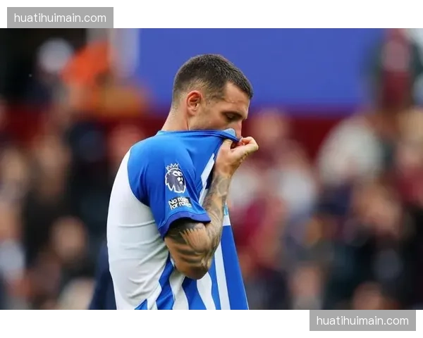 大马丁热身突感不适虚惊一场 维拉门将轻伤难掩阿根廷一门实力